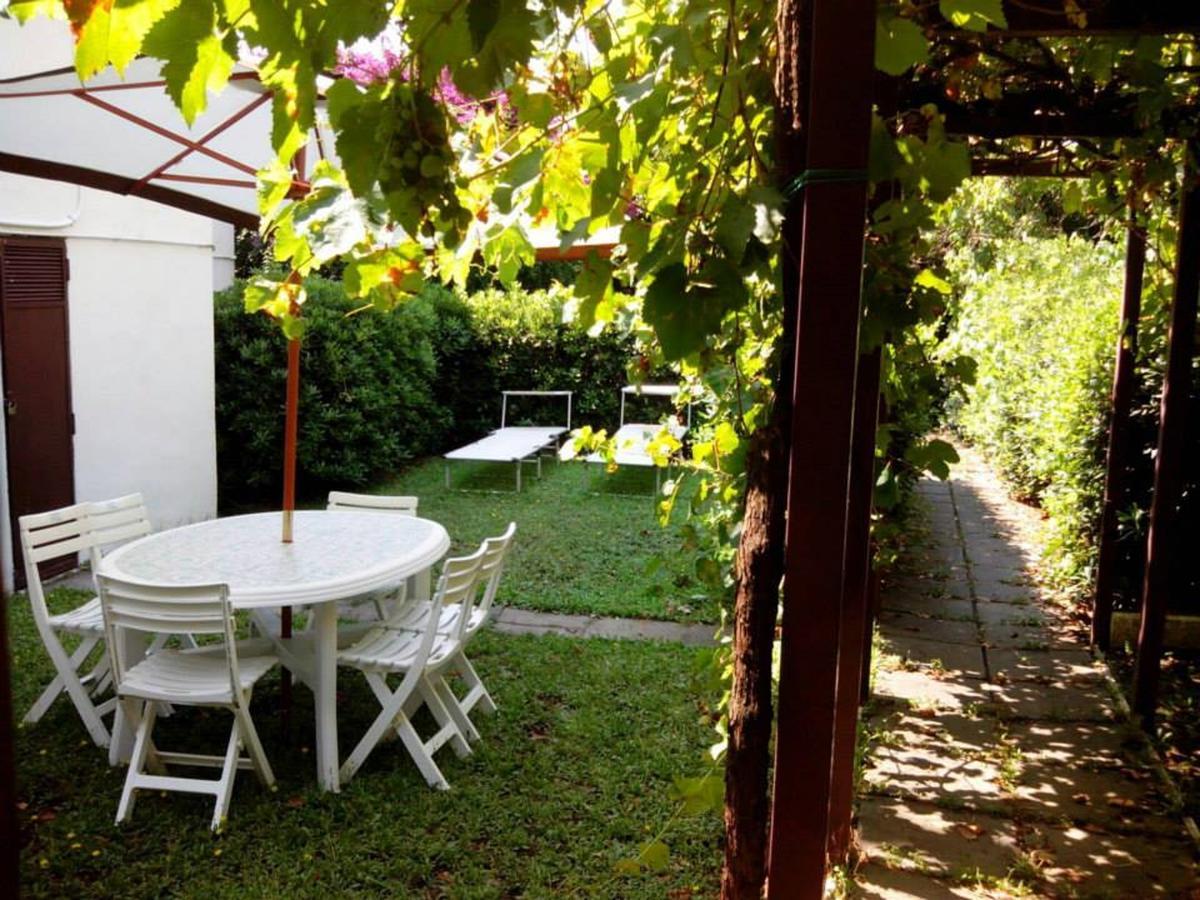 Вилла Garden House Pompei Vesuvio Треказе Экстерьер фото